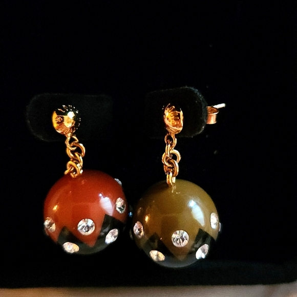 Louis Vuitton Elegant Gold and Black Earrings with Crystal Accents - Picture 3 of 3